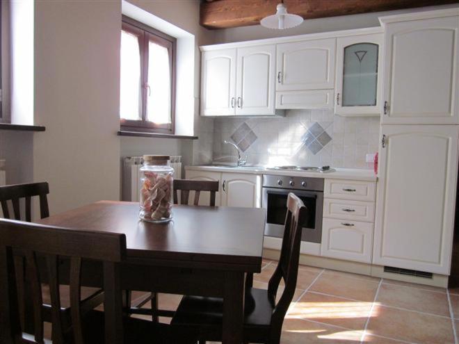 Pietra Maula Agriturismo Castelraimondo Zimmer foto